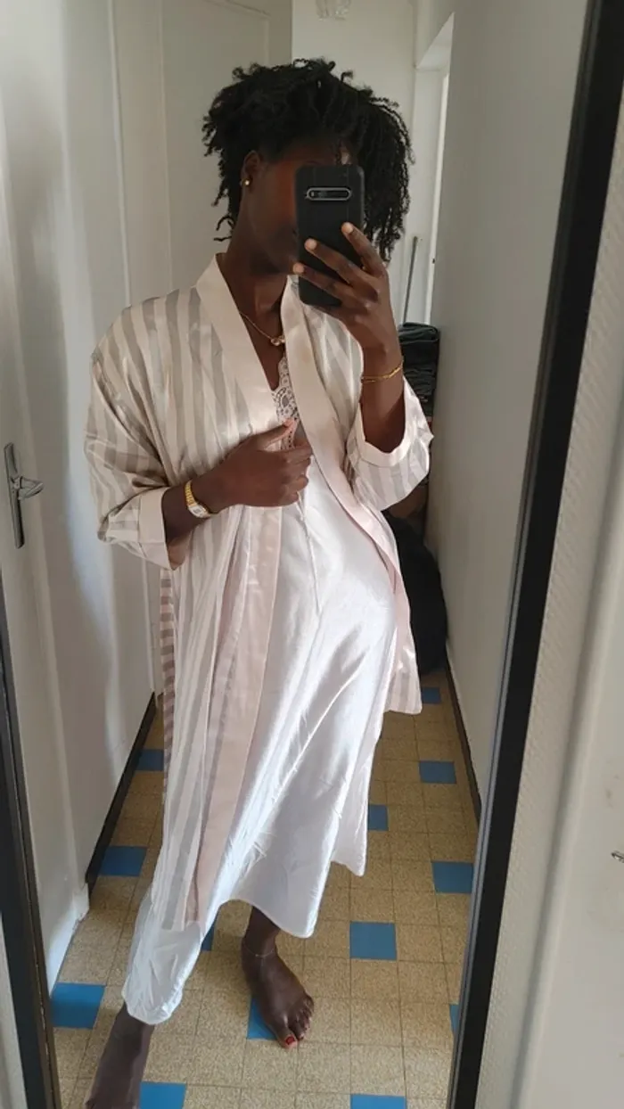 Robe de chambre vintage rose gris clair irisé léger élégant ceinture - photo numéro 2