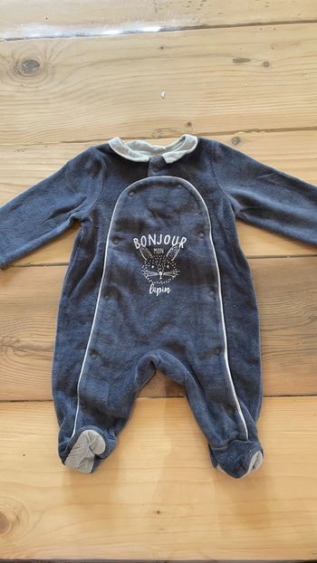 Pyjama tape à l’œil