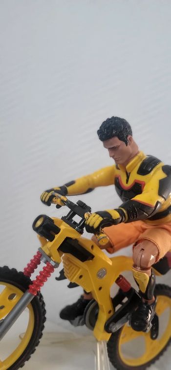 Velo action man