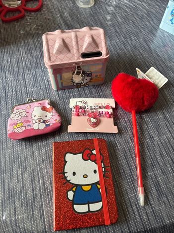 Lot hello kitty
