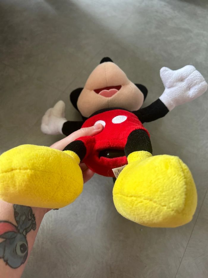 Mickey avec boîte sonore - photo numéro 2