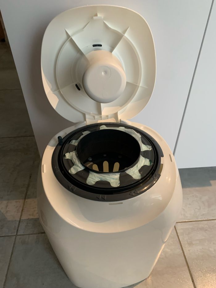 Poubelle tommee tippee - photo numéro 2