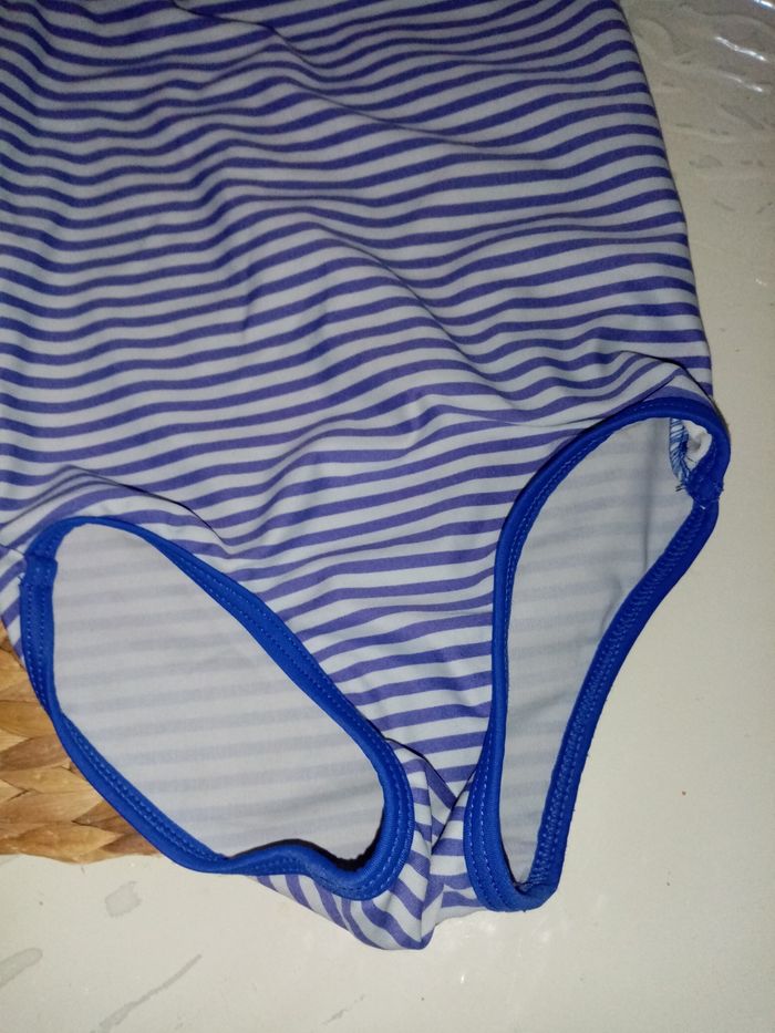 2 ans lot de 2 maillot de bain 1 pièces /Excellent état - photo numéro 6