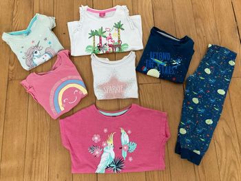 Lot 5 T-shirts + 1 pyj fille 4 ans
