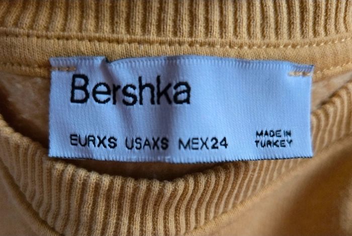 Pull moutarde Bershka - photo numéro 3
