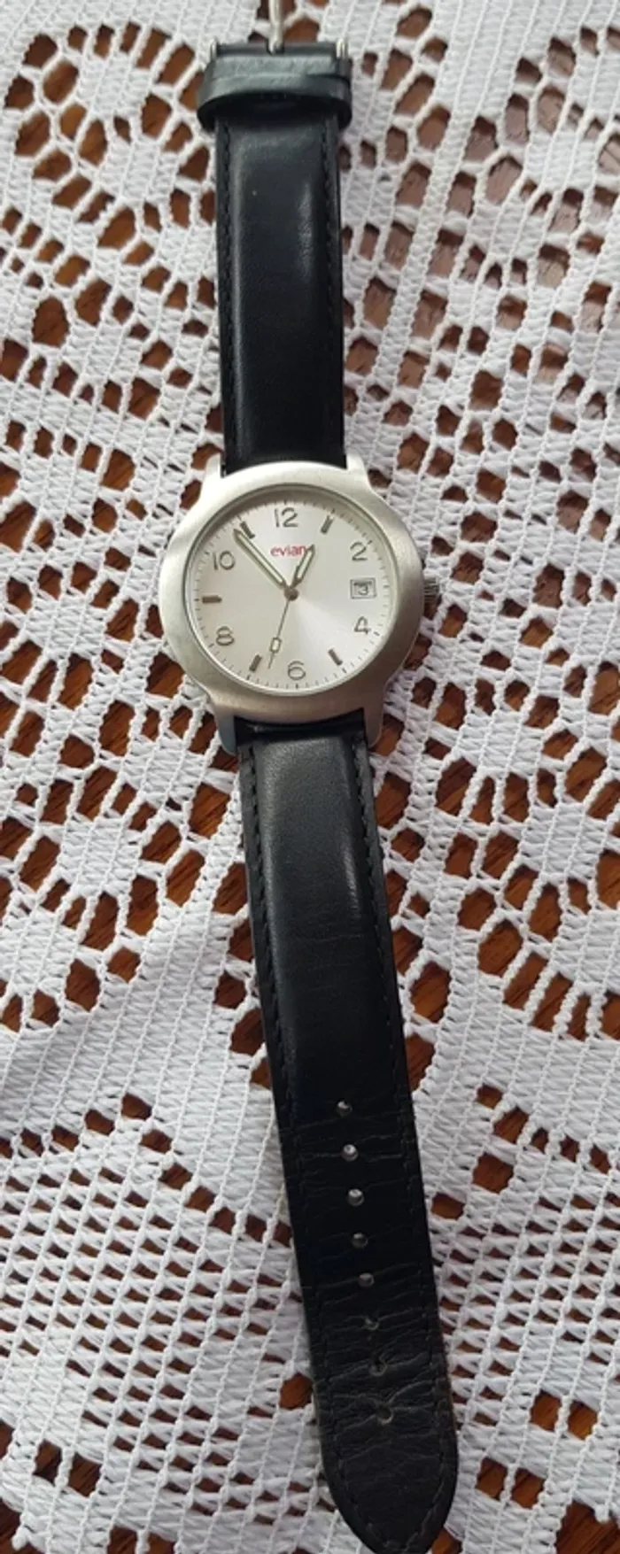 Montre homme publicitaire évian