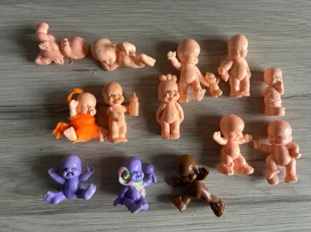 Lot de Magic Babies vintage années 90 – figurines mini bébés