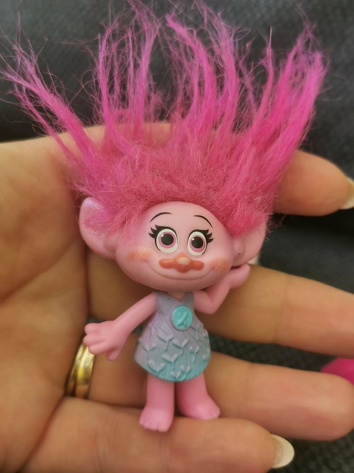 Poppy sur son gâteau - photo numéro 2