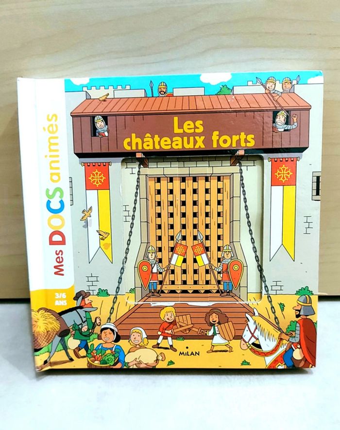 📚 Livre : 3 / 6 ans mes docs animés : les châteaux forts