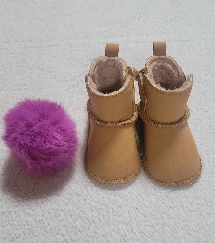 Bottes fille 👧 0/3M Kiabi - photo numéro 3
