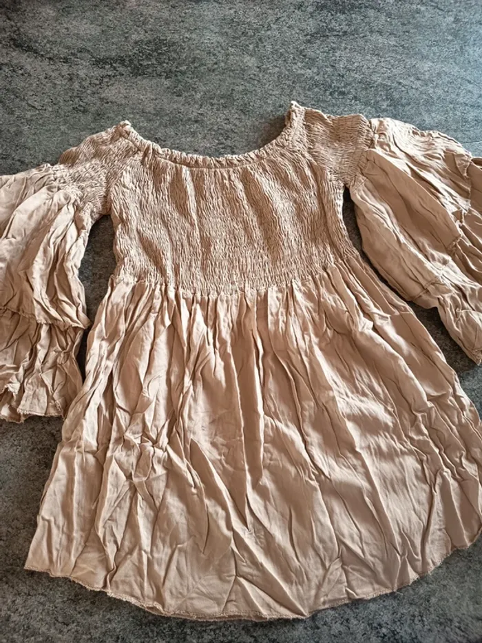T-shirt taille 42 sans marque - photo numéro 2