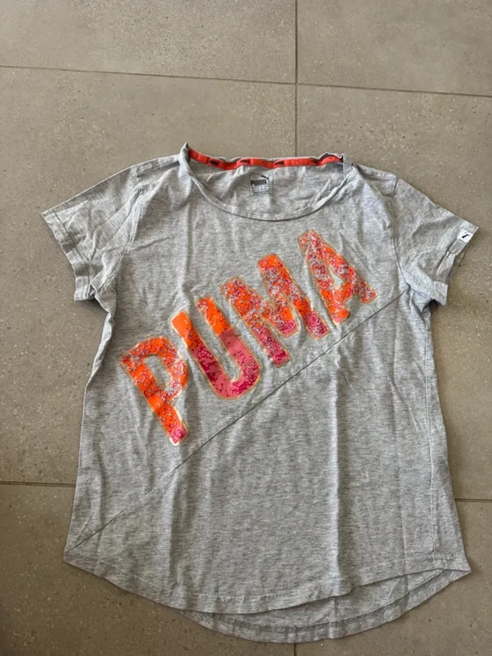 T-shirt gris Puma, très bon état, taille 38, très bon état