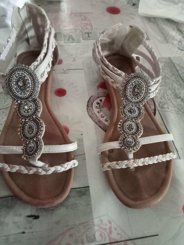 Sandales pointure 39 marque TAmiko - photo numéro 2