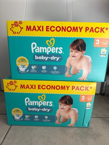 Couches Pampers baby dry taille 3