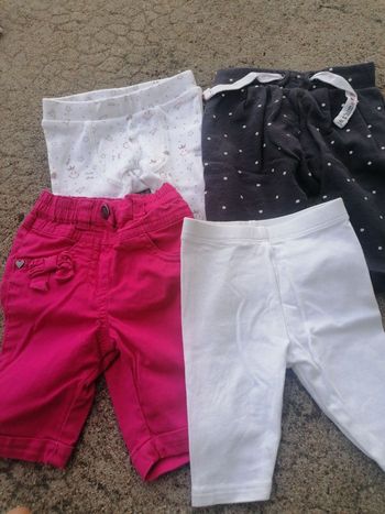 Lot 4 pantalons fille