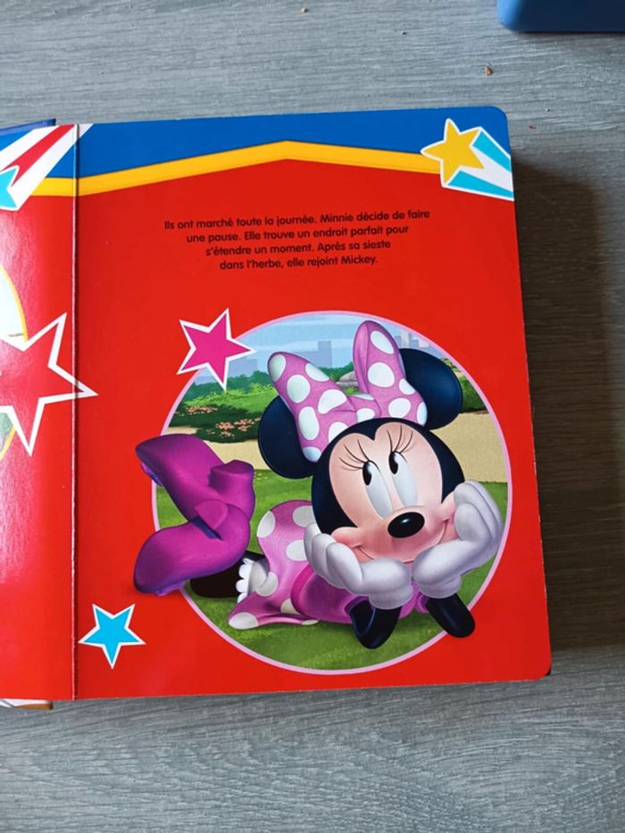 Coffret Disney junior. Comptines et figurines et tapis de jeu. Licence. - photo numéro 4