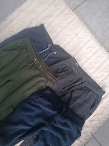 Lot 4 pantalons jogging 💚💙 garçon 12 ans dont 1 offert
