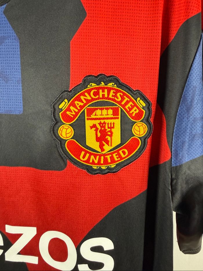 Maillot Manchester United Adidas – Pré-match Noir/Rouge – Taille M - photo numéro 3