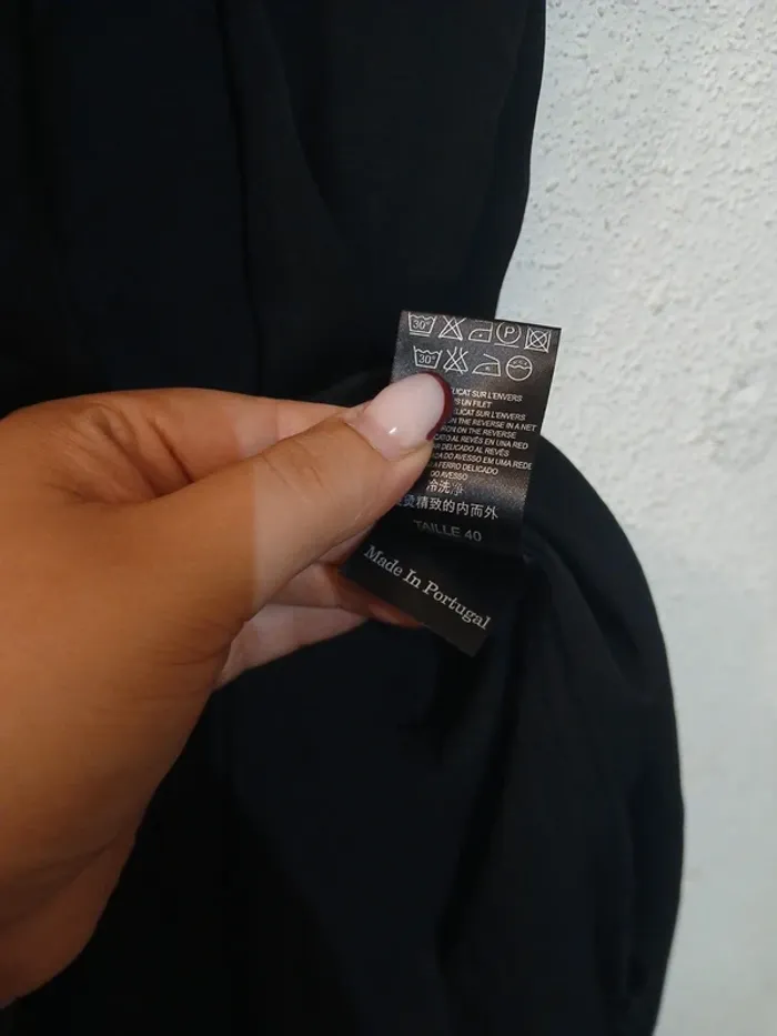 Robe noir basic fluide " cop copine " taille 40 - photo numéro 4
