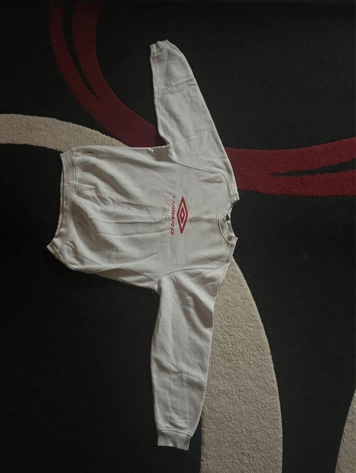 Pull Umbro Taille M - photo numéro 2