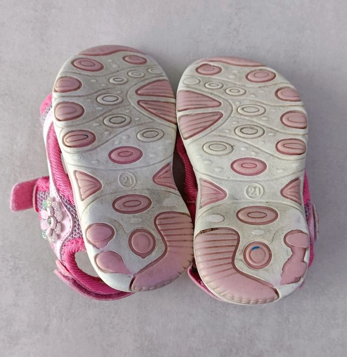 Chaussures ouvertes avec scratchs fille - 21 - photo numéro 6