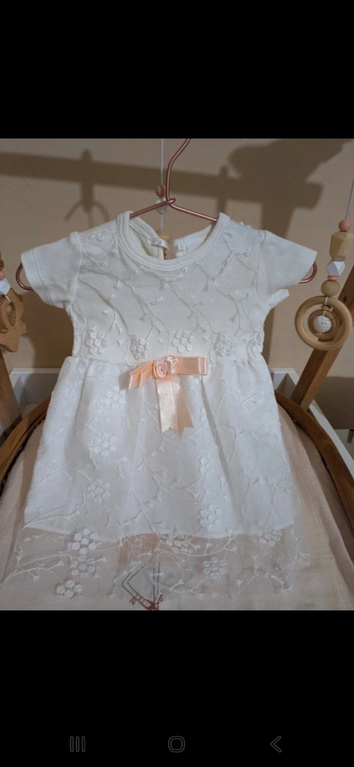 Robe de mariée / cérémonie blanche