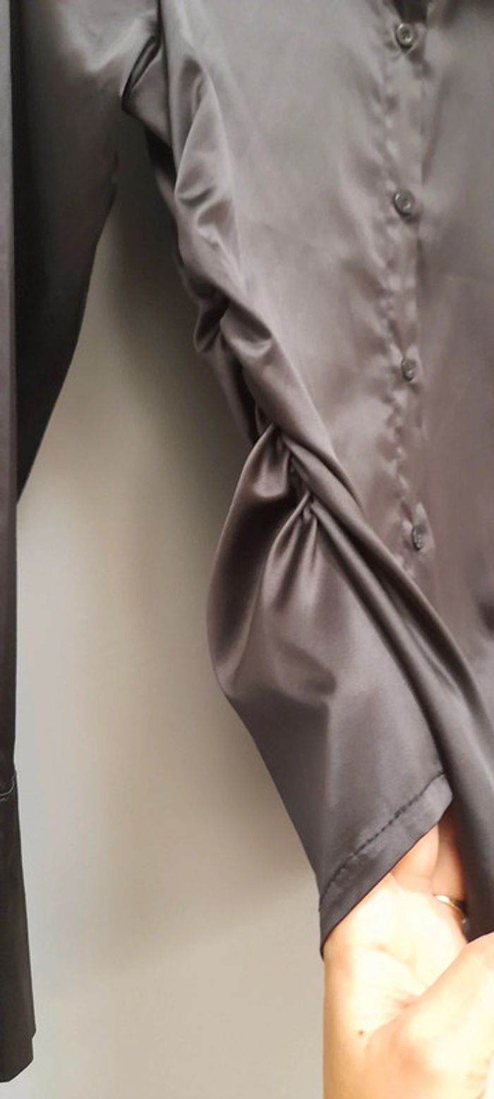 Chemise cintrée satinée - photo numéro 6