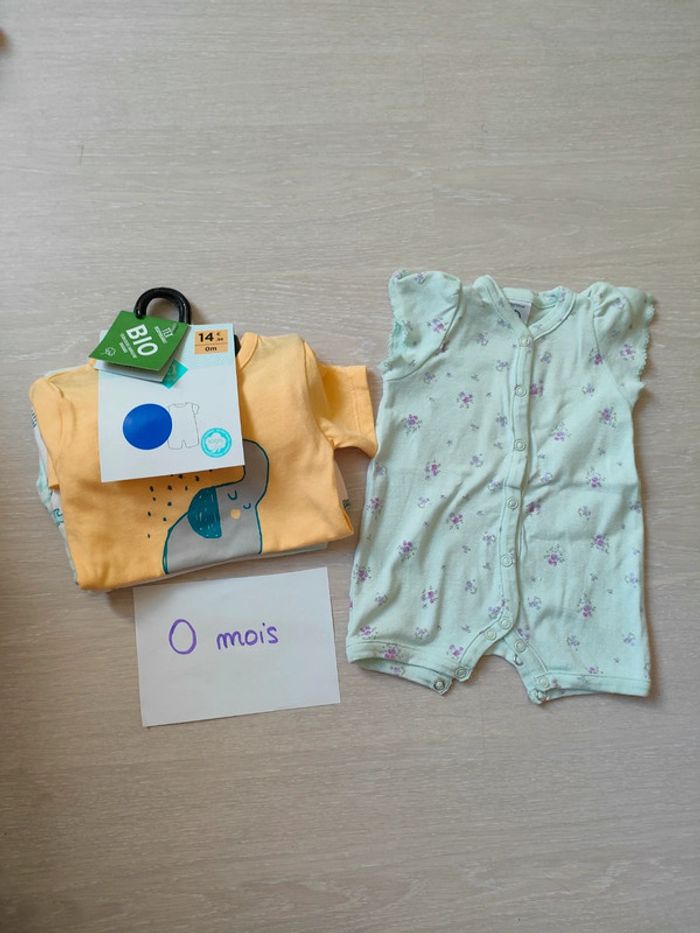 Combishorts / barboteuses / grenouillères neufs 0 mois fille