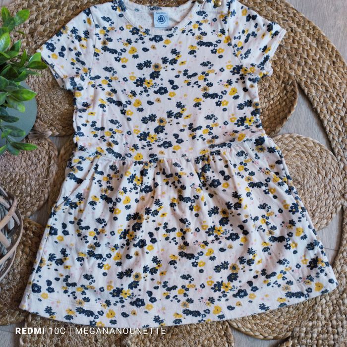 🌼 Robe d’été fleurie – 5 ans / 110 cm – Petit Bateau – Très bon état - photo numéro 2