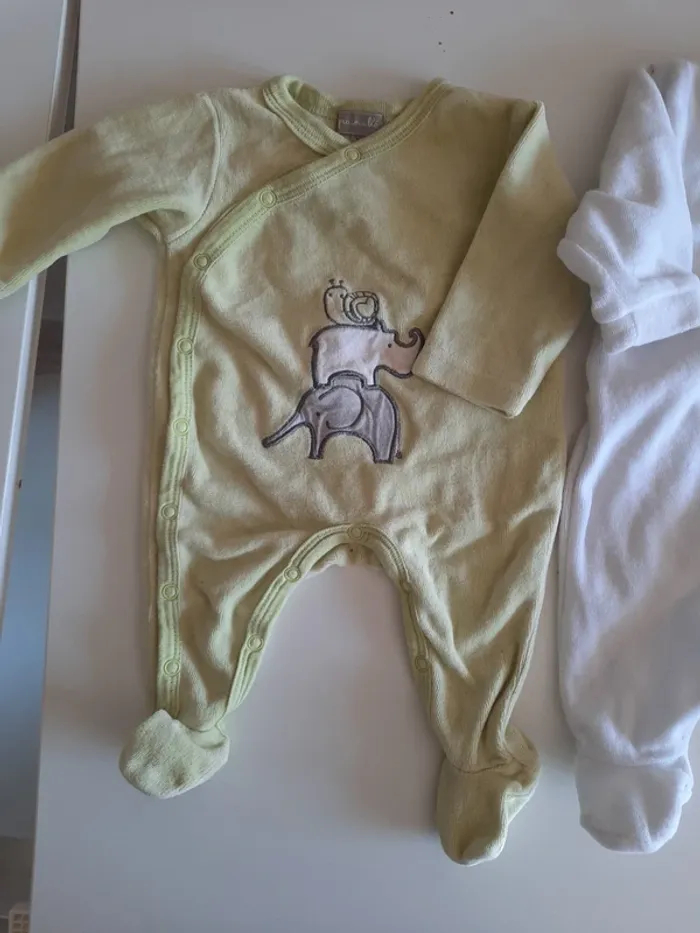 lot 4 pyjamas 1 mois - photo numéro 5
