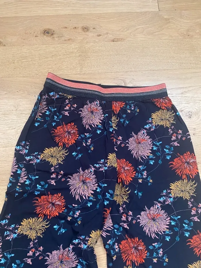 Pantalon fluide fleurie little miss captain tortue en S - photo numéro 2