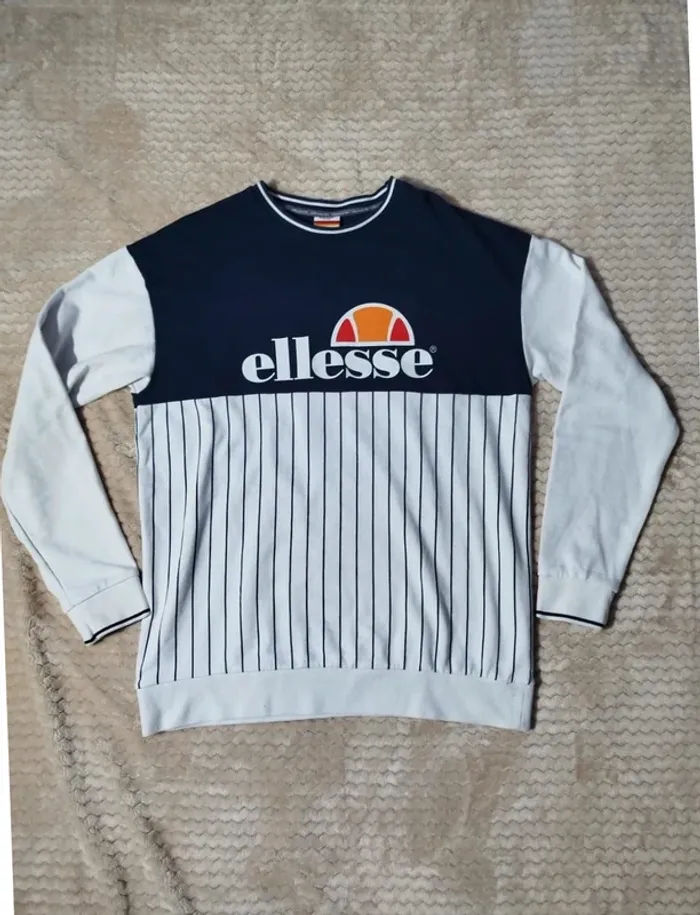 Pull Ellesse Taille M Super état - photo numéro 2