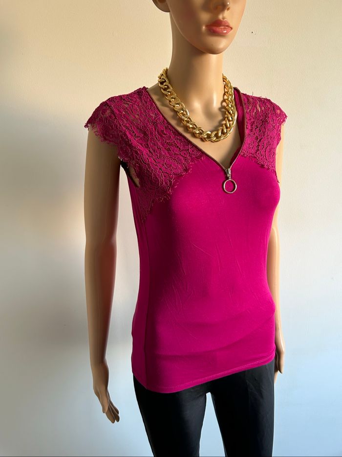 Haut rose fuchsia avec dentelle Morgan taille XS TBE - photo numéro 2