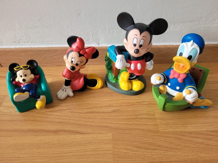 Lot ancienne tirelire disney mickey minnie donald