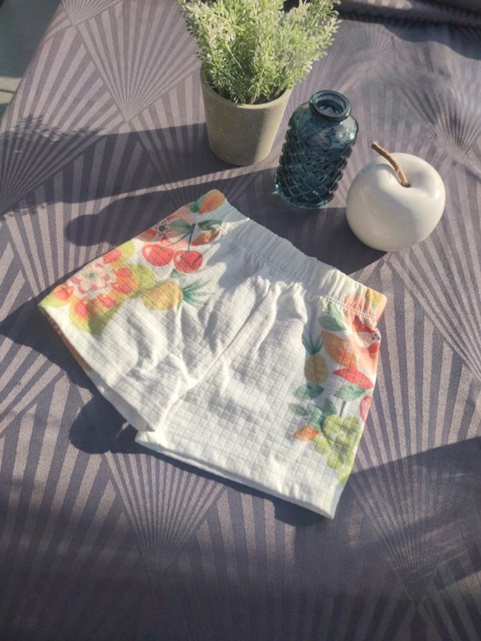 Short à motifs