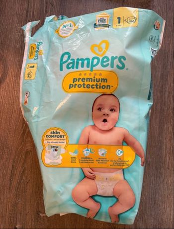 Couches Pampers 