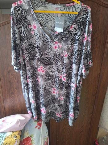 tee shirt tigré rose