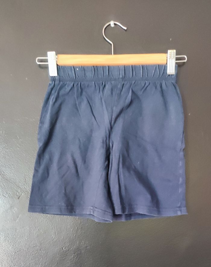 Short enfant 5-6 ans - photo numéro 2