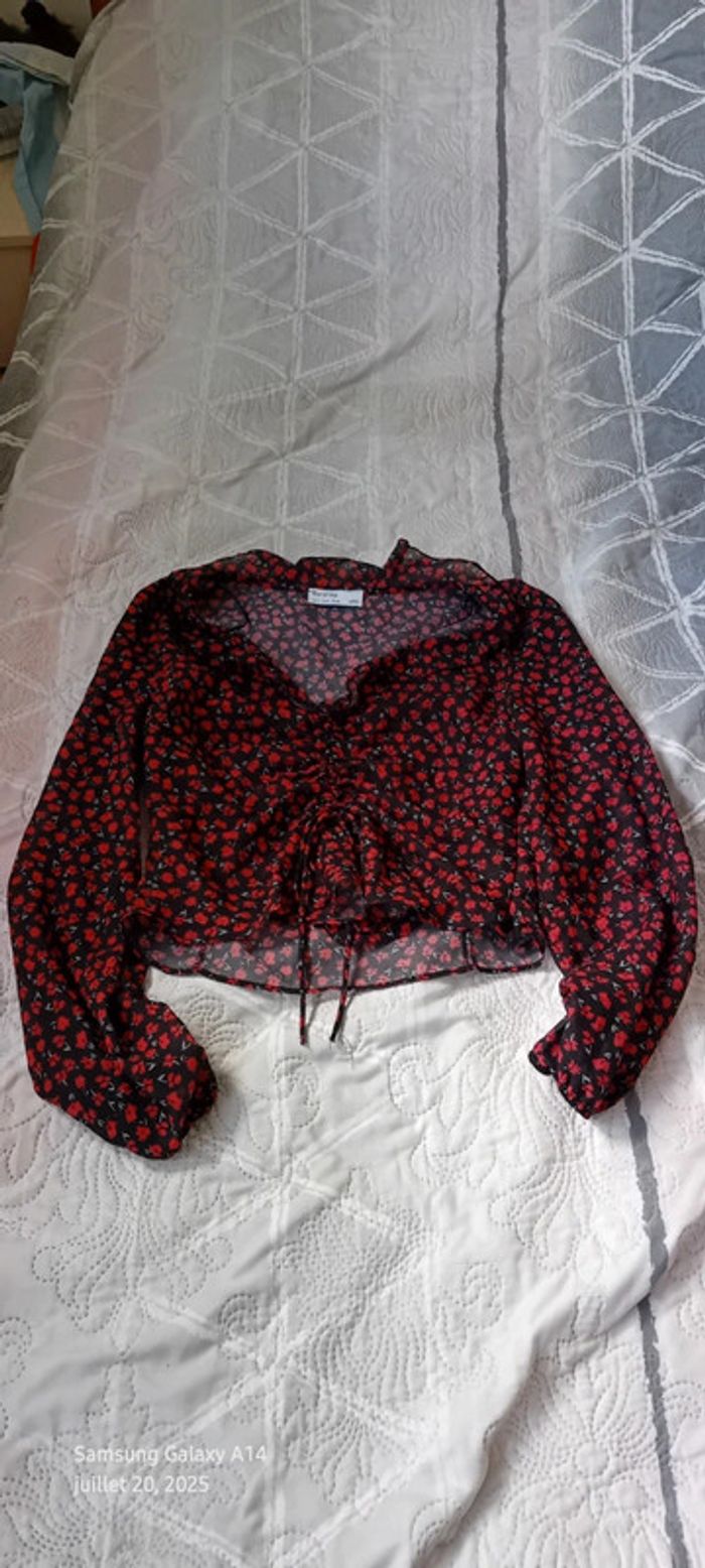 Blouse en voile col en V imprimé fleurs noir et rouge femme M bershka - photo numéro 10