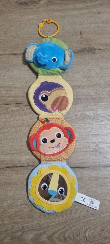 Jouet d'activités dépliable à suspendre