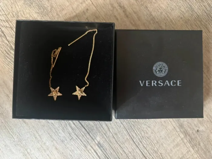 Boucles d’oreilles Versace défilé 2024