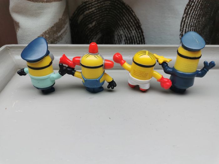 Lot de 10 figurines Minions McDonald's - photo numéro 5