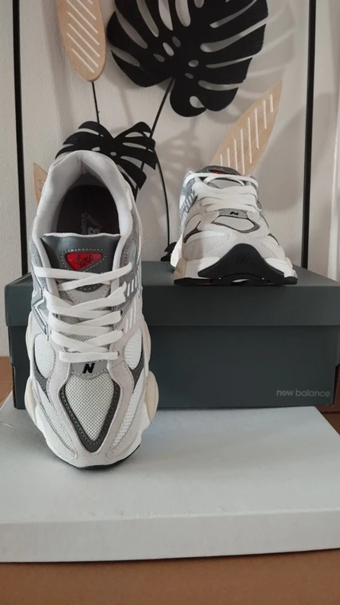New Balance 9060 Gris 42 - photo numéro 2