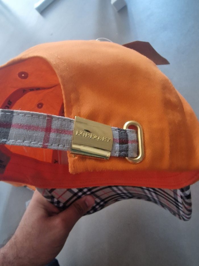 Casquette burberry - photo numéro 2