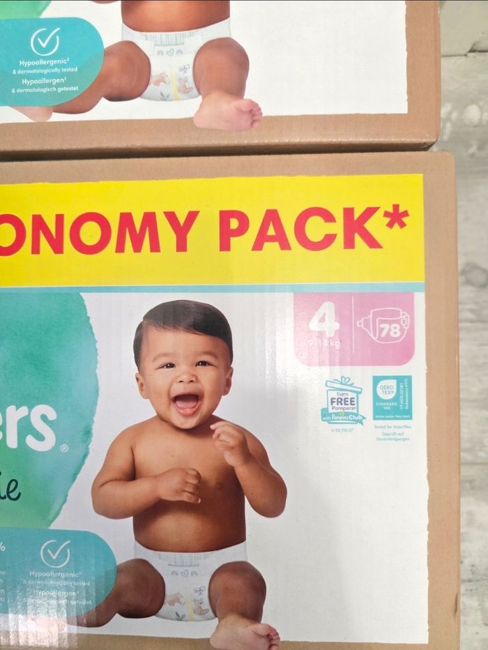 🍼 Pampers Harmonie T4 Lot de 2 × 78 couches (9–14 kg)
- photo numéro 2