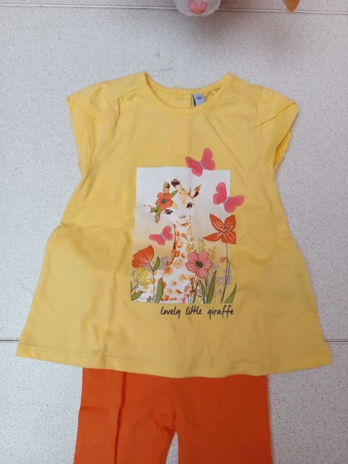 Ensemble t-shirt + legging neuf 6mois - photo numéro 2