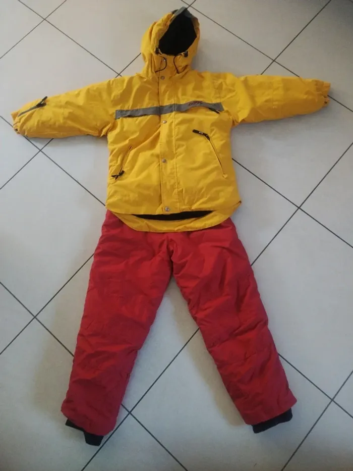 Ensemble blouson+pantalon de ski D7K - 10 ans