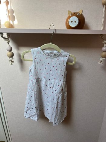 Robe sans manches