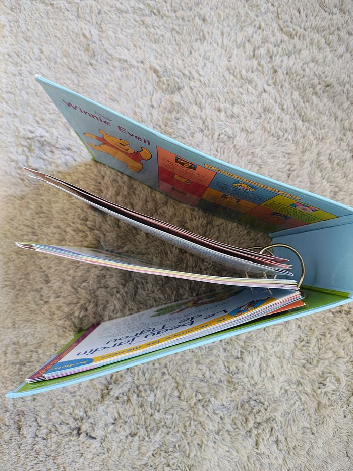 Ensemble Winnie Eveil: classeur et fiches - photo numéro 4