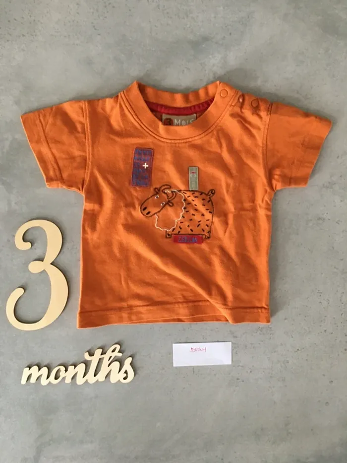 T-shirt orange